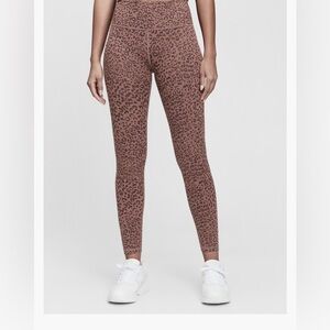 GapFit High Rise Blackout Ribbed Full Length Leggings Leopard Print